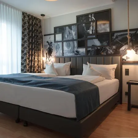 Hotel Art Superior 4*