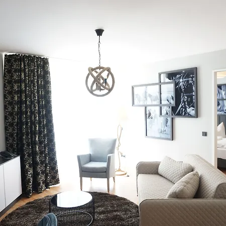 Art Superior 4* Άαχεν