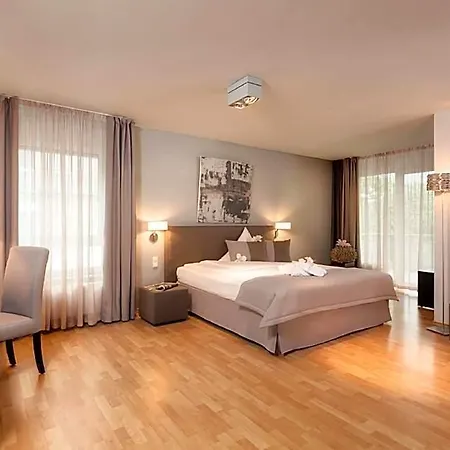 Art Superior 4* Aachen