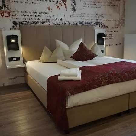 Hotel Art Superior 4*