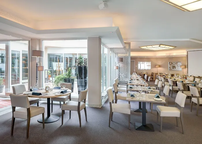 Art Superior Hotel 4*