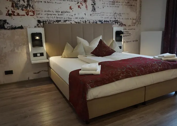 Hotel Art Superior 4*